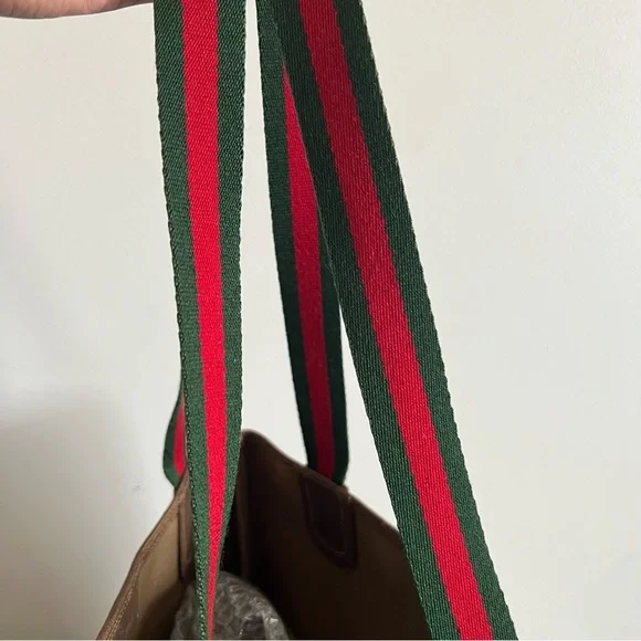 Authentic Gucci tote bag ❤️ - Picture 14 of 16